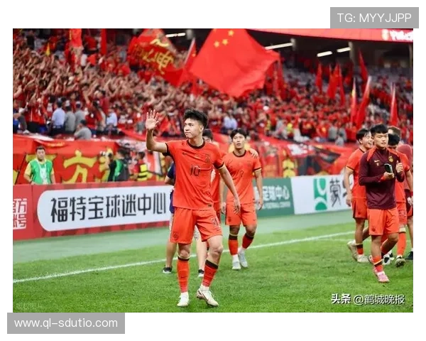 中国足球联赛新赛季揭幕多支劲旅争冠格局引热议球迷期待赛场回暖